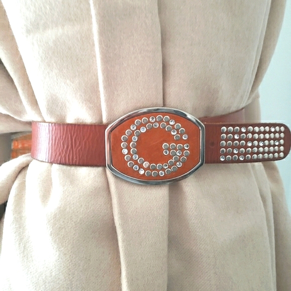 Guess | Unisex Buckle Belt with Studded Details - Picture 1 of 7